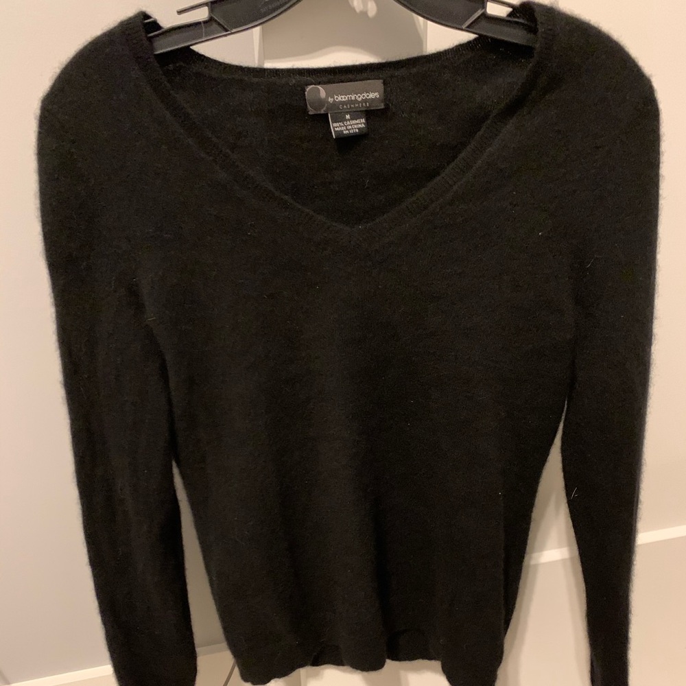 Cashmere By Bloomingdale’s Sweater size M